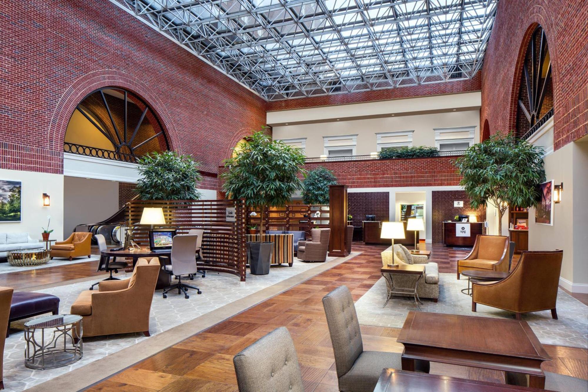 Sheraton Raleigh Hotel Exterior foto